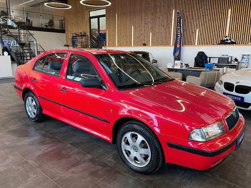 Gebraucht Skoda Octavia 75 PS (55 kW) 1998 Rot Limousine