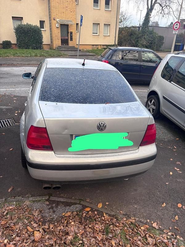 Gebraucht VW Bora 150 PS (110 kW) 2000 Silber Limousine