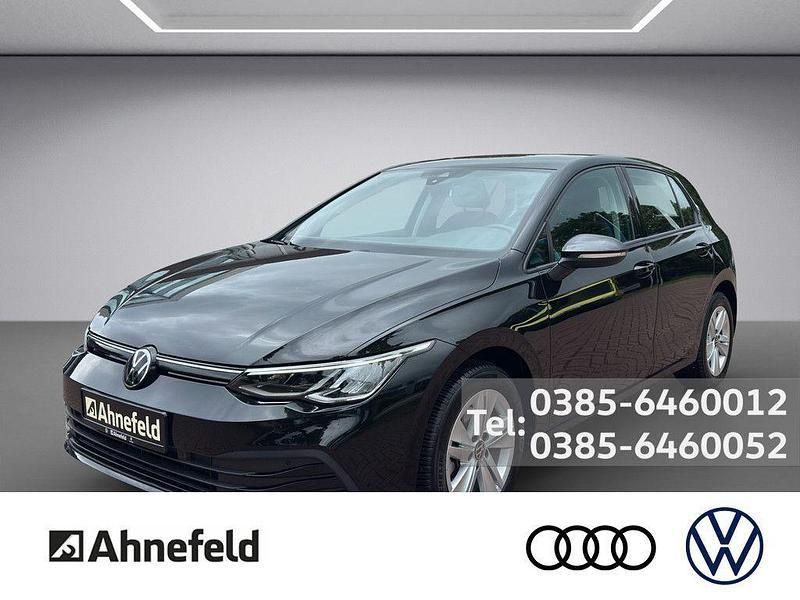 Schwarz Gebraucht 2024 VW Golf VIII Life Limousine | 24.444 € (Fairer Preis) - Bild 1/4