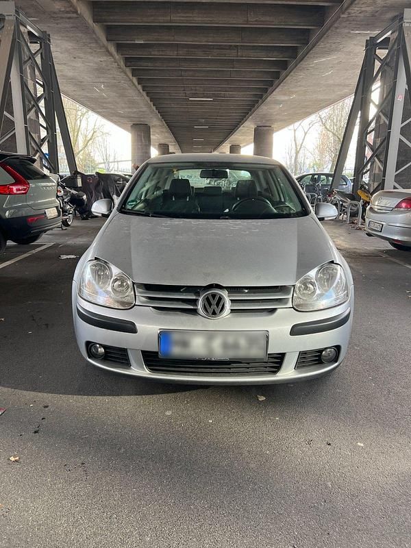 Gebraucht VW Golf Edition 122 PS (89 kW) 2008 Silber Coupé