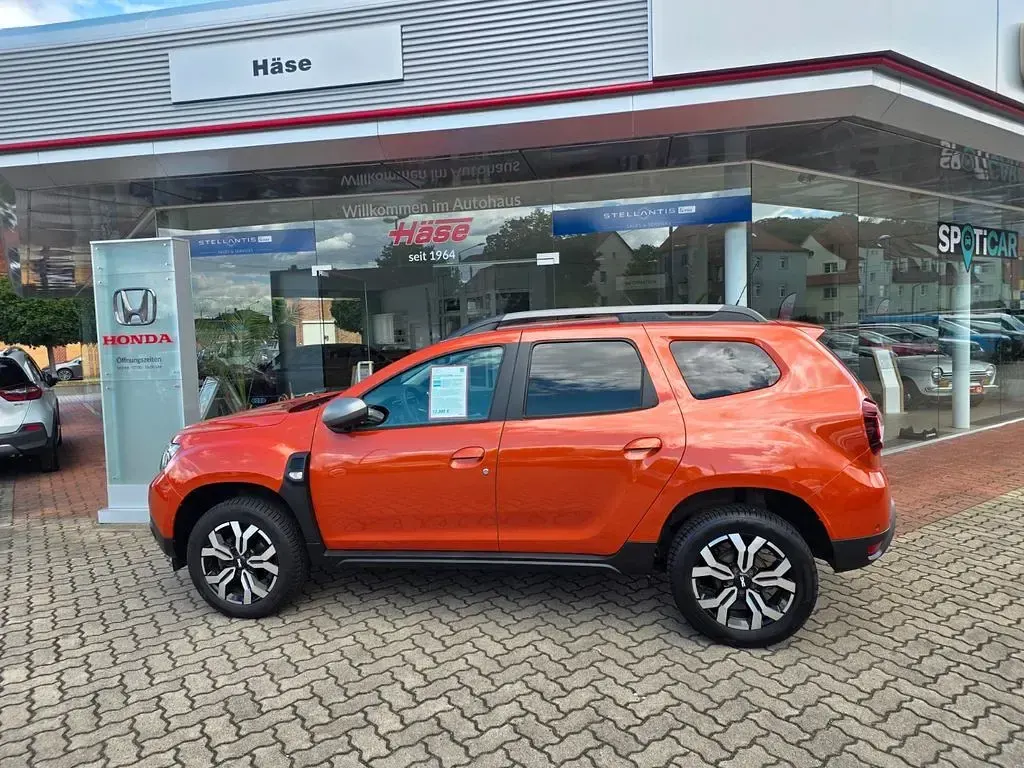 Gebraucht Dacia Duster Journey 131 PS (96 kW) 2023 Orange SUV