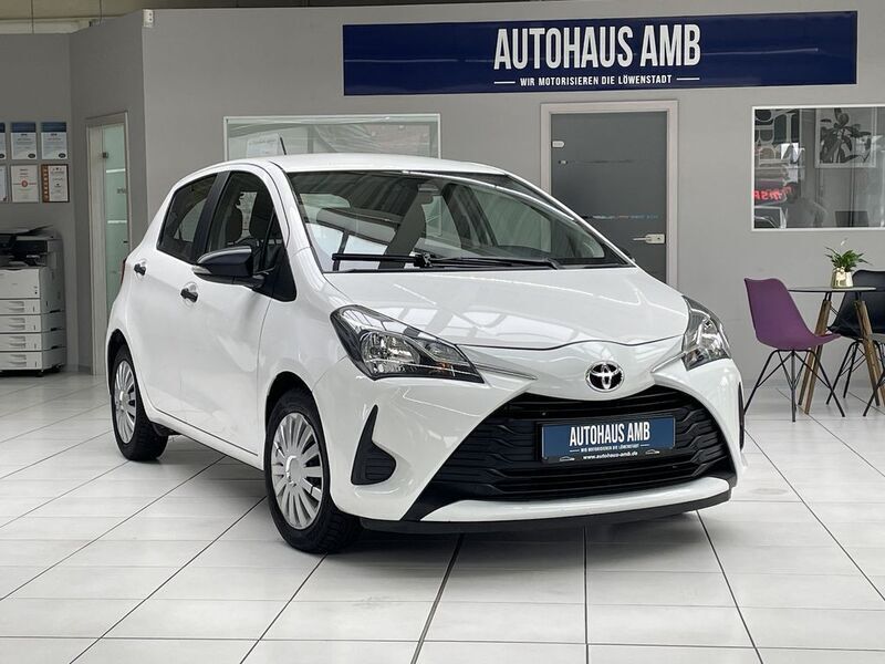 Gebraucht Toyota Yaris Basis 72 PS (52 kW) 2018 Super white 2 Kleinwagen