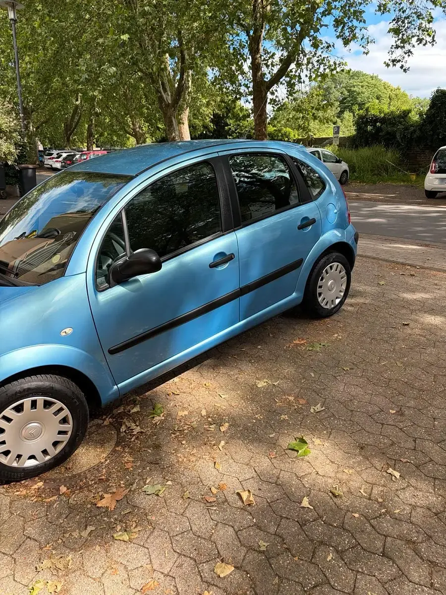 Gebraucht Citroën C3 60 PS (44 kW) 2005 Blau Limousine