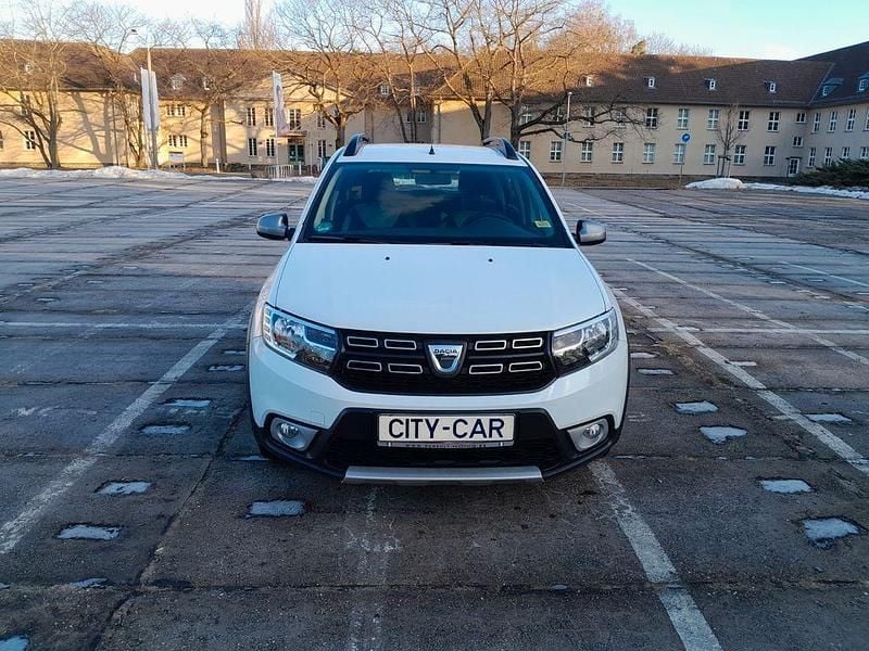 Gebraucht 2019 Dacia Sandero Stepway Limousine | 7.399 € (Etwas zu teuer) - Bild 1/4