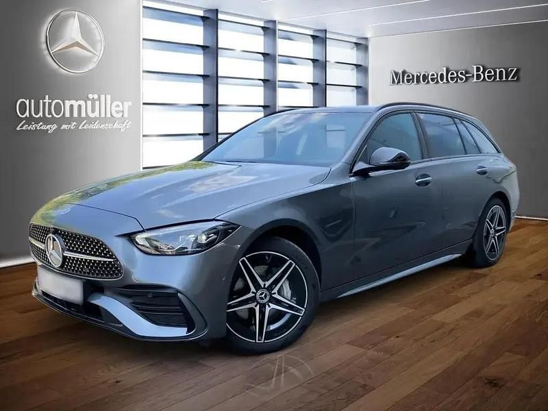 Grau Gebraucht 2023 Mercedes C300e AMG Kombi | 50.490 € (Teuer) - Bild 1/4