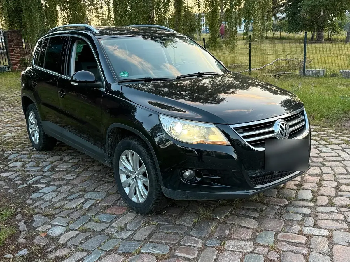 Gebraucht VW Tiguan 140 PS (102 kW) 2008 Schwarz SUV