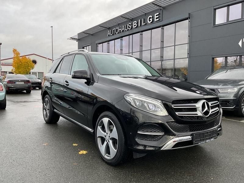 Schwarz Gebraucht 2016 Mercedes GLE250 SUV | 32.977 € (Guter Preis) - Bild 1/4