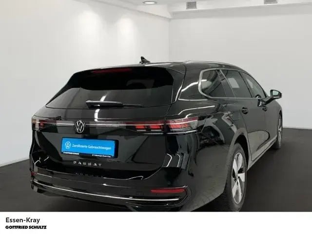 Usata VW Passat Elegance 150 CV (110 kW) 2025 Nero Station wagon