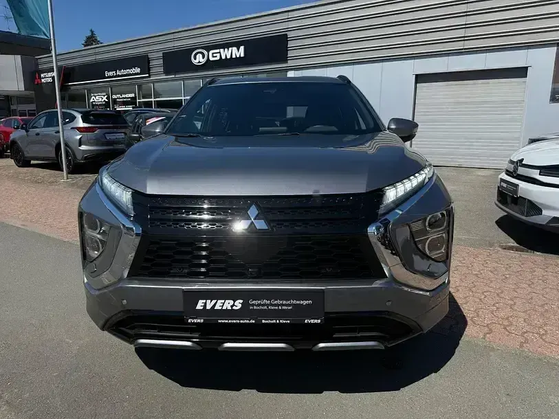 Gebraucht Mitsubishi Eclipse Cross Select 98 PS (72 kW) 2023 Grau SUV