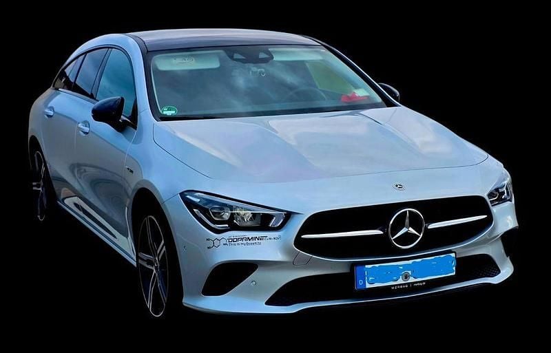 Silber Gebraucht 2022 Mercedes CLA200 Shooting Brake Kombi | 22.900 € (Superpreis) - Bild 1/4
