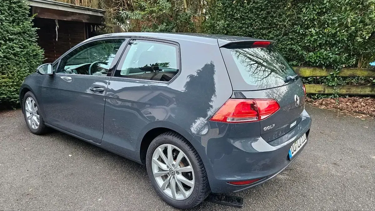 Gebraucht VW Golf VII 86 PS (63 kW) 2015 Grau Limousine