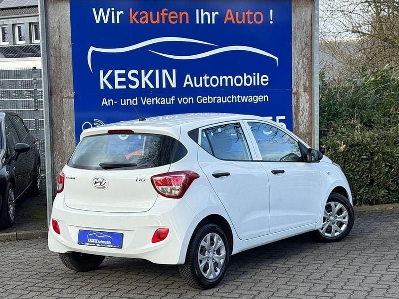 Gebraucht Hyundai i10 Classic 67 PS (49 kW) 2014 Weiß Kleinwagen