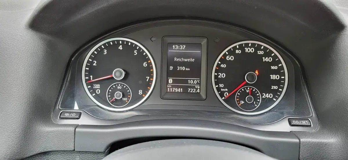 Gebraucht VW Tiguan Trendline 122 PS (89 kW) 2015 Weiß SUV