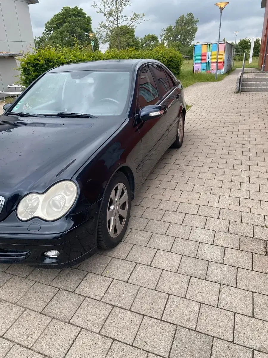 Gebraucht Mercedes C220 150 PS (110 kW) 2006 Schwarz Limousine