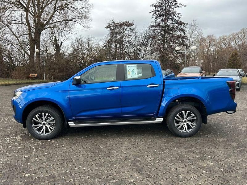 Neu Isuzu D-Max 163 PS (119 kW) 2025 Blau Pickup