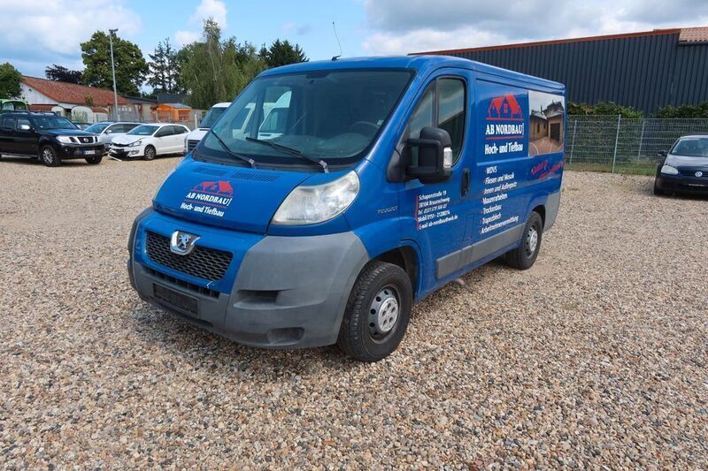 Blau Gebraucht 2006 Peugeot Boxer Van | 1.570 € (Fairer Preis) - Bild 1/4