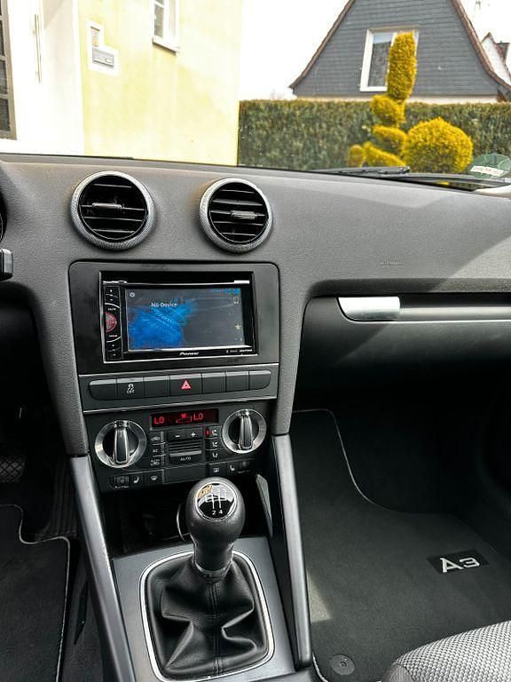 Gebraucht Audi A3 Attraction 102 PS (75 kW) 2010 Schwarz Kleinwagen