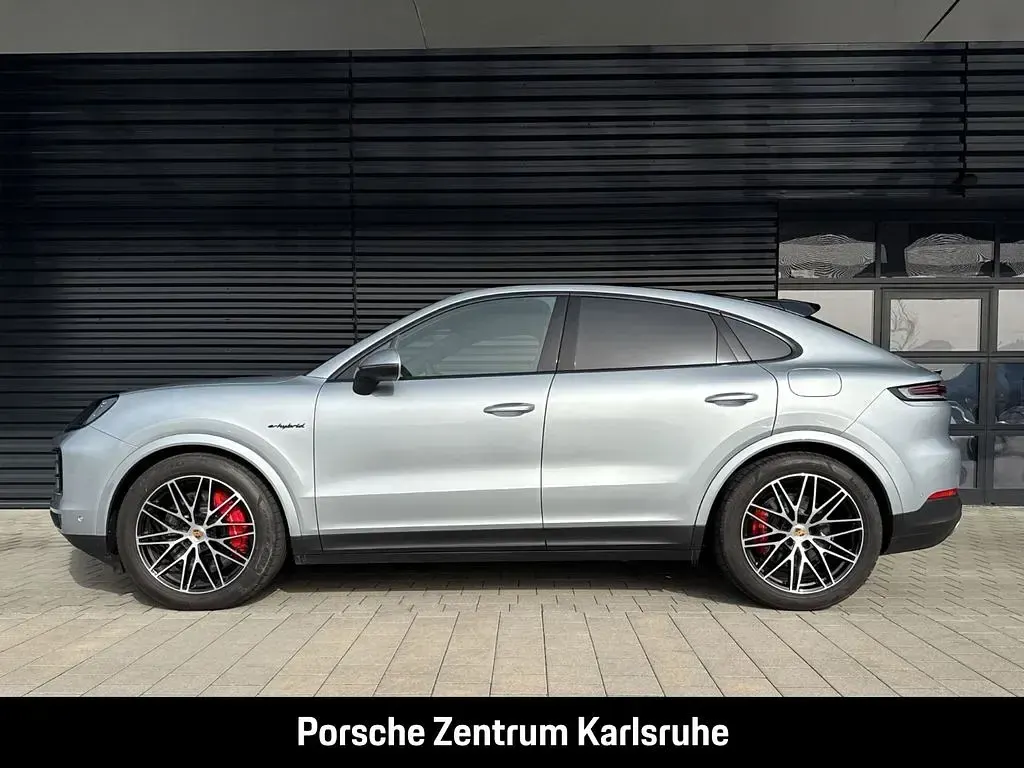 Gebraucht Porsche Cayenne S E-Hybrid Coupe 519 PS (381 kW) 2025 Dolomitsilbermetallic SUV