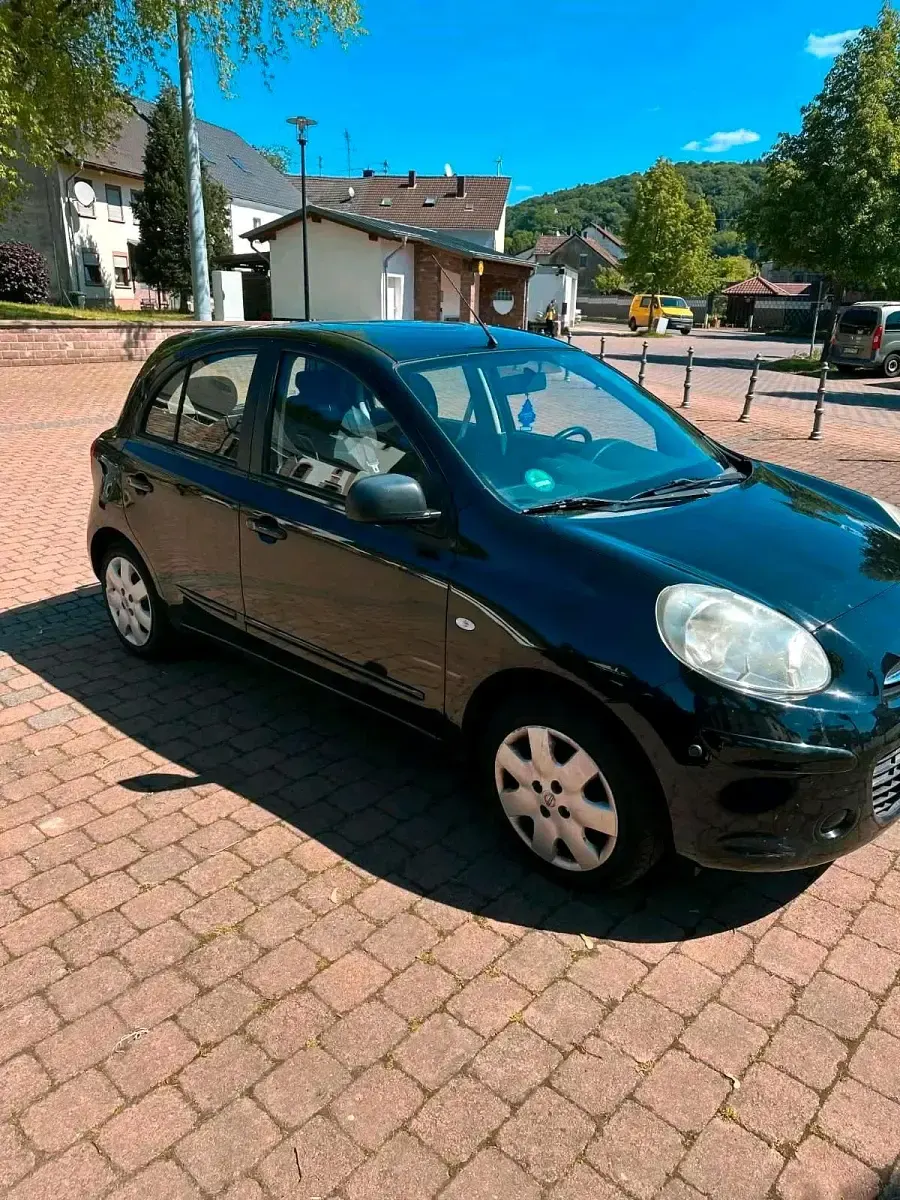 Gebraucht Nissan Micra 80 PS (58 kW) 2011 Schwarz Kleinwagen