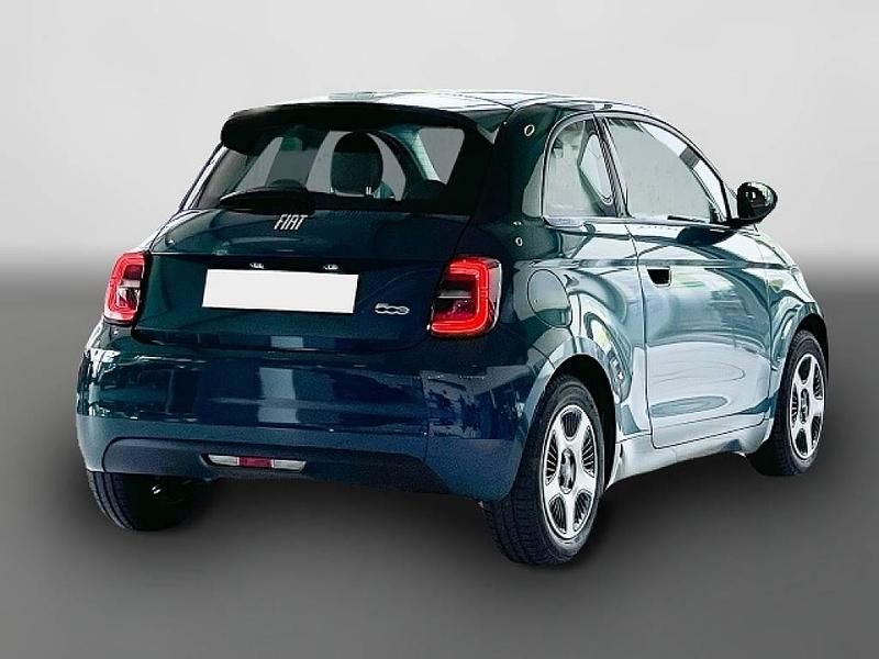 Gebraucht Fiat 500e Action 69 kW (95 PS) 2023 Grün Kleinwagen