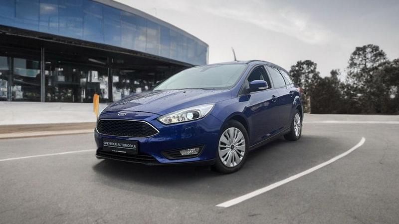 Gebraucht Ford Focus Business Edition 125 PS (91 kW) 2018 Blau Kombi