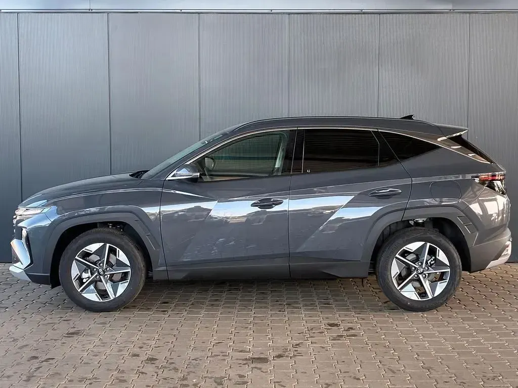 Neu Hyundai Tucson Comfort 150 PS (110 kW) 2026 Grau SUV