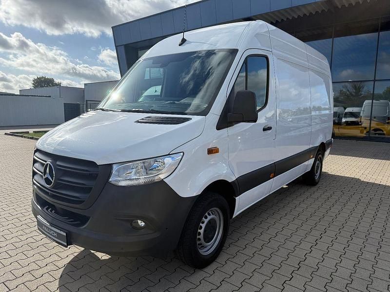 Arktikweiß Gebraucht 2024 Mercedes Sprinter Van | 37.900 € (Guter Preis) - Bild 1/4