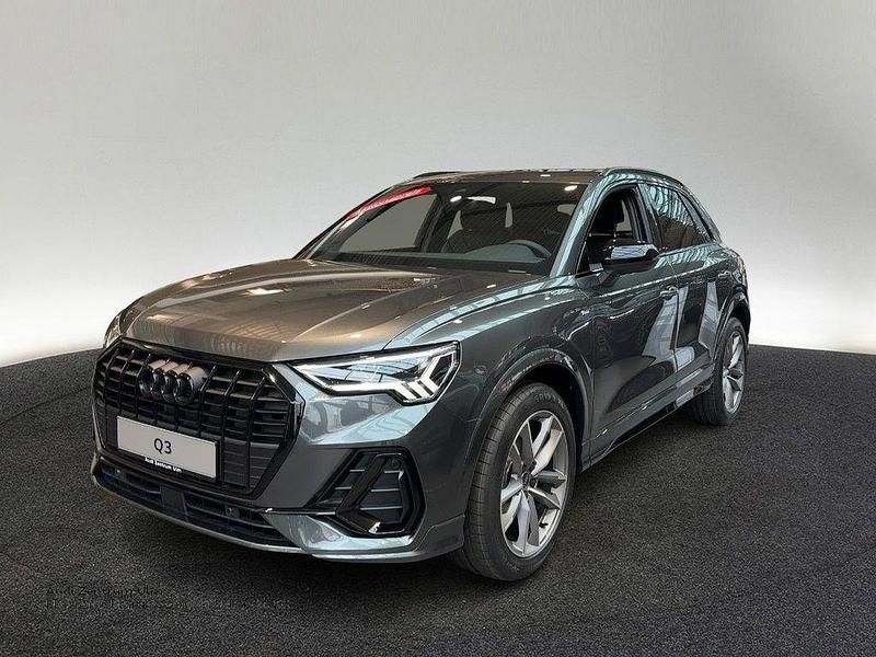 Grau Neu 2025 Audi Q3 S-Line SUV | 45.961 € (Superpreis) - Bild 1/3