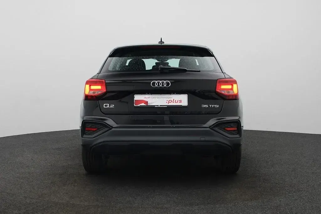 Gebraucht Audi Q2 S-Line 150 PS (110 kW) 2026 Schwarz SUV