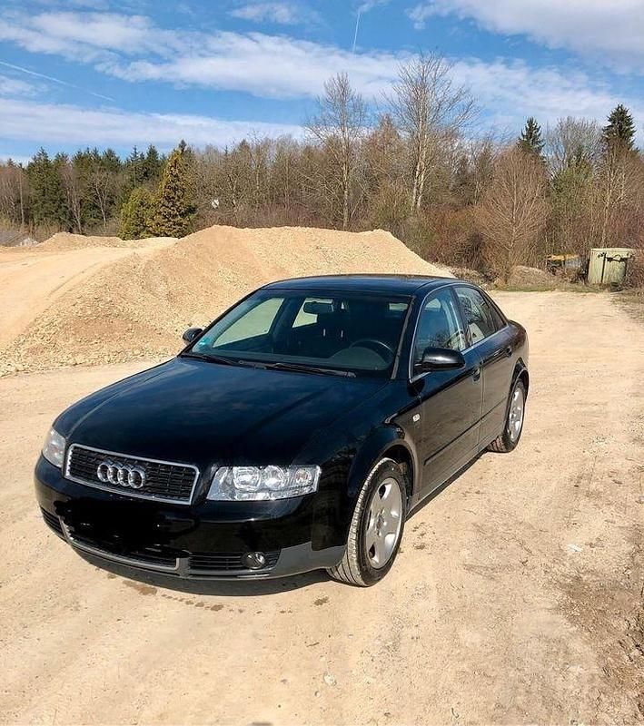 Second-hand Audi A4 136 CP (100 kW) 2001 Negru Berlinǎ