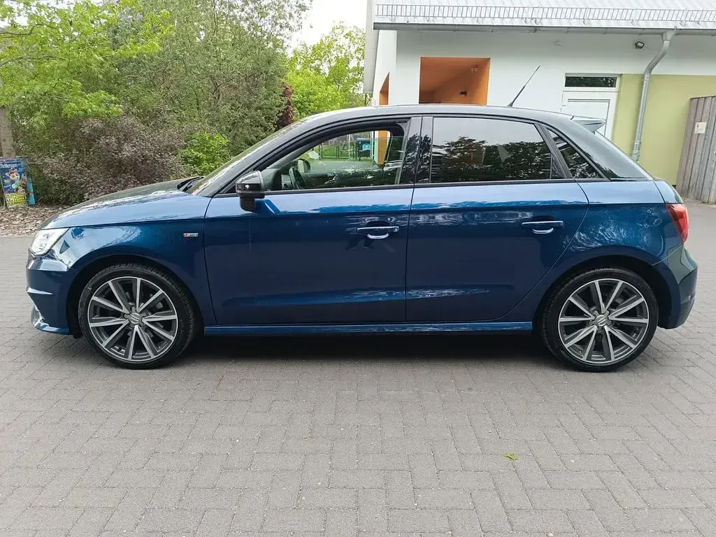 Usata Audi A1 Sportback S-Line 125 CV (91 kW) 2017 Blu Utilitaria