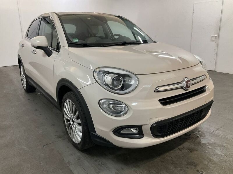 Grau Gebraucht 2015 Fiat 500X Lounge SUV | 10.290 € (Etwas zu teuer) - Bild 1/4