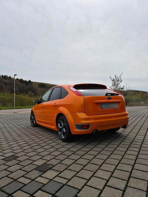 Gebraucht Ford Focus ST 225 PS (165 kW) 2007 Orange Limousine
