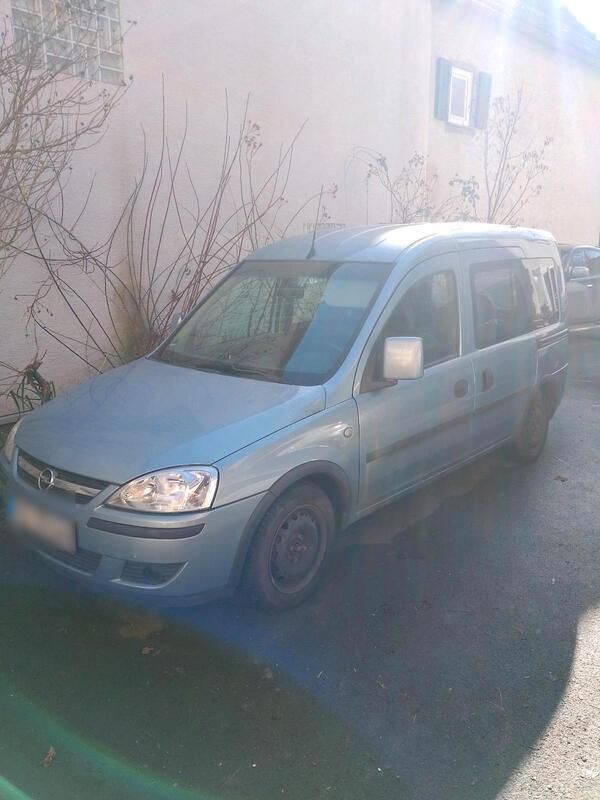 Blau Gebraucht 2009 Opel Combo Van / Kleinbus | 2.790 € - Bild 1/4