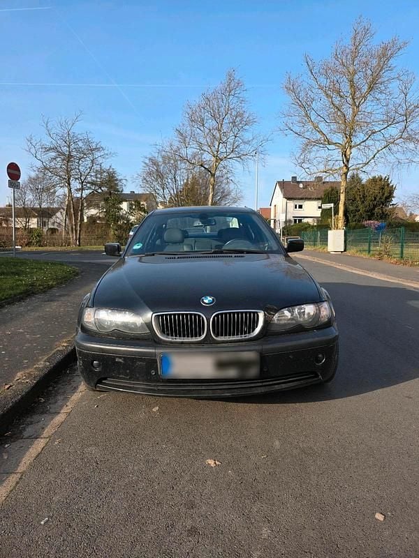 Gebraucht BMW 318 143 PS (105 kW) 2003 Schwarz Limousine