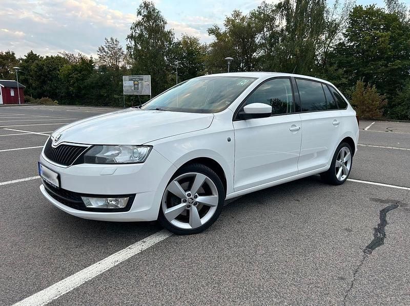 Weiß Gebraucht 2014 Skoda Rapid Limousine | 6.800 € (Fairer Preis) - Bild 1/4