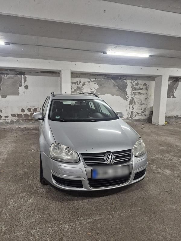 Second-hand VW Golf VI 101 CP (74 kW) 2008 Argintiu Hatchback