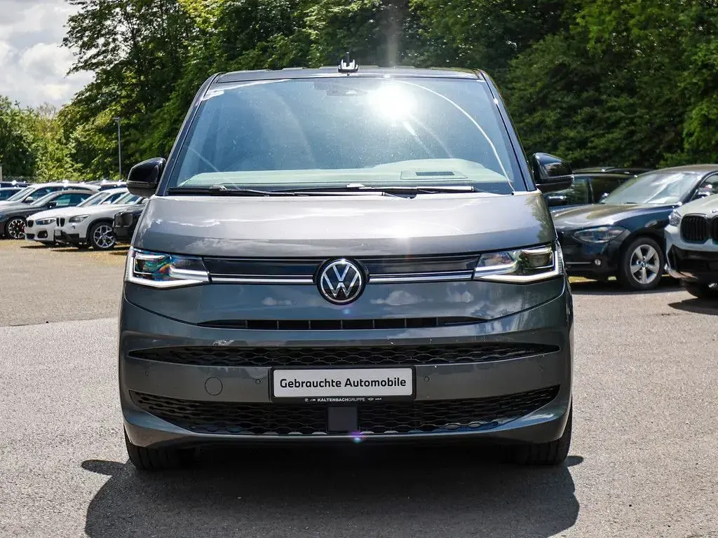 Gebraucht VW Multivan Edition 150 PS (110 kW) 2024 Grau Van / Kleinbus