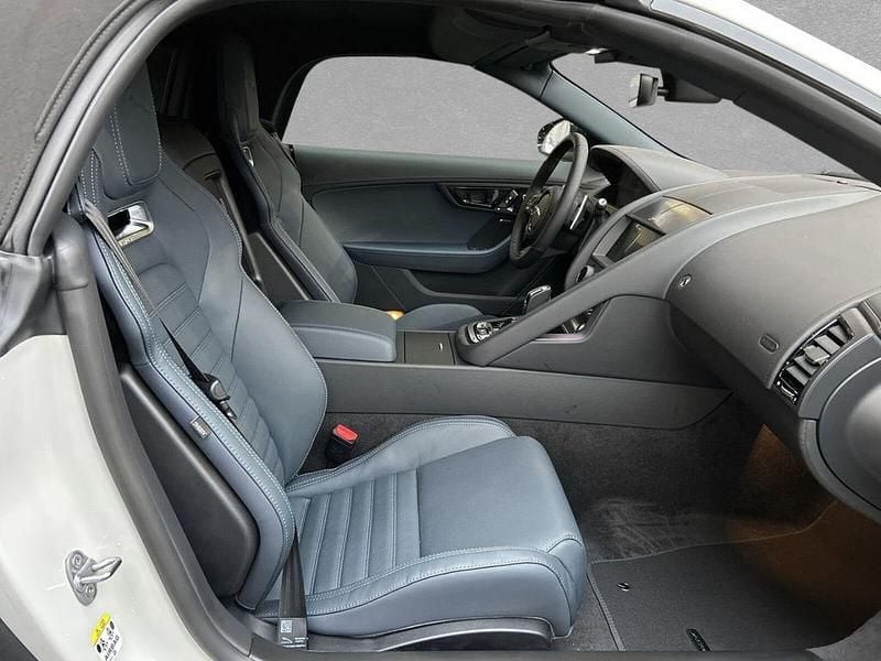 Gebraucht Jaguar F-Type R 582 PS (428 kW) 2024 Grau Cabrio