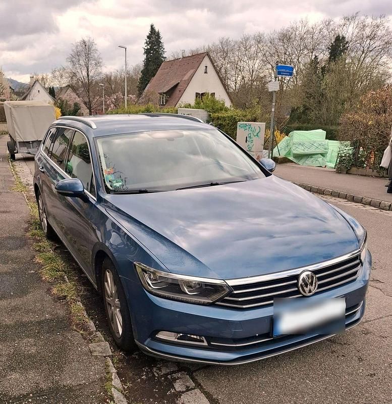 Gebraucht VW Passat 239 PS (175 kW) 2016 Blau Kombi