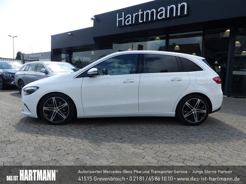 Gebraucht Mercedes B200 Progressive 150 PS (110 kW) 2024 Weiß Van / Kleinbus