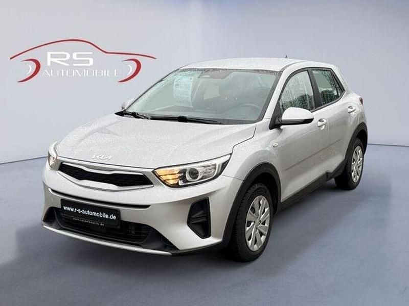 Silber Gebraucht 2022 Kia Stonic Vision SUV | 14.980 € - Bild 1/4