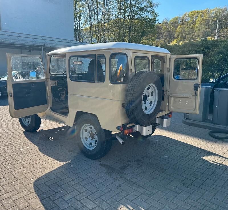 Gebraucht Toyota Land Cruiser 79 PS (58 kW) 1979 Beige SUV