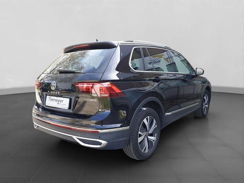 Gebraucht VW Tiguan Elegance 245 PS (180 kW) 2022 Schwarz SUV
