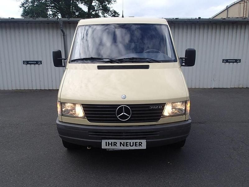 Gebraucht Mercedes Sprinter 122 PS (89 kW) 1998 Van