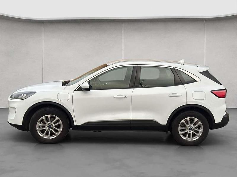 Gebraucht Ford Kuga Titanium 224 PS (164 kW) 2022 Frozen white SUV