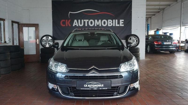 Gris haria 2 Gebraucht 2012 Citroën C5 Exclusive Kombi | 8.490 € (Teuer) - Bild 1/4