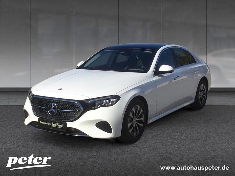 Unilack polarweiß Gebraucht 2024 Mercedes E220 Avantgarde Limousine | 49.870 € (Guter Preis) - Bild 1/4
