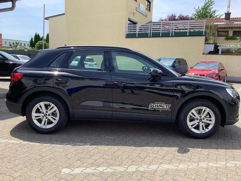 Gebraucht Audi Q3 150 PS (110 kW) 2022 Schwarz metallic SUV