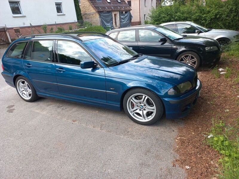 Blau Gebraucht 2001 BMW 325 M Sport Kombi | 3.999 € (Fairer Preis) - Bild 1/4